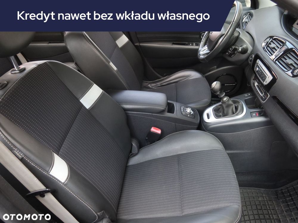 Renault Scenic - 11