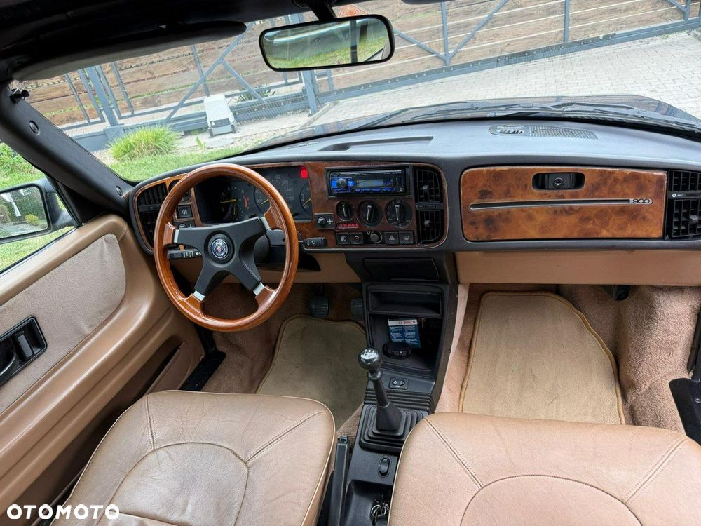 Saab 900 - 9