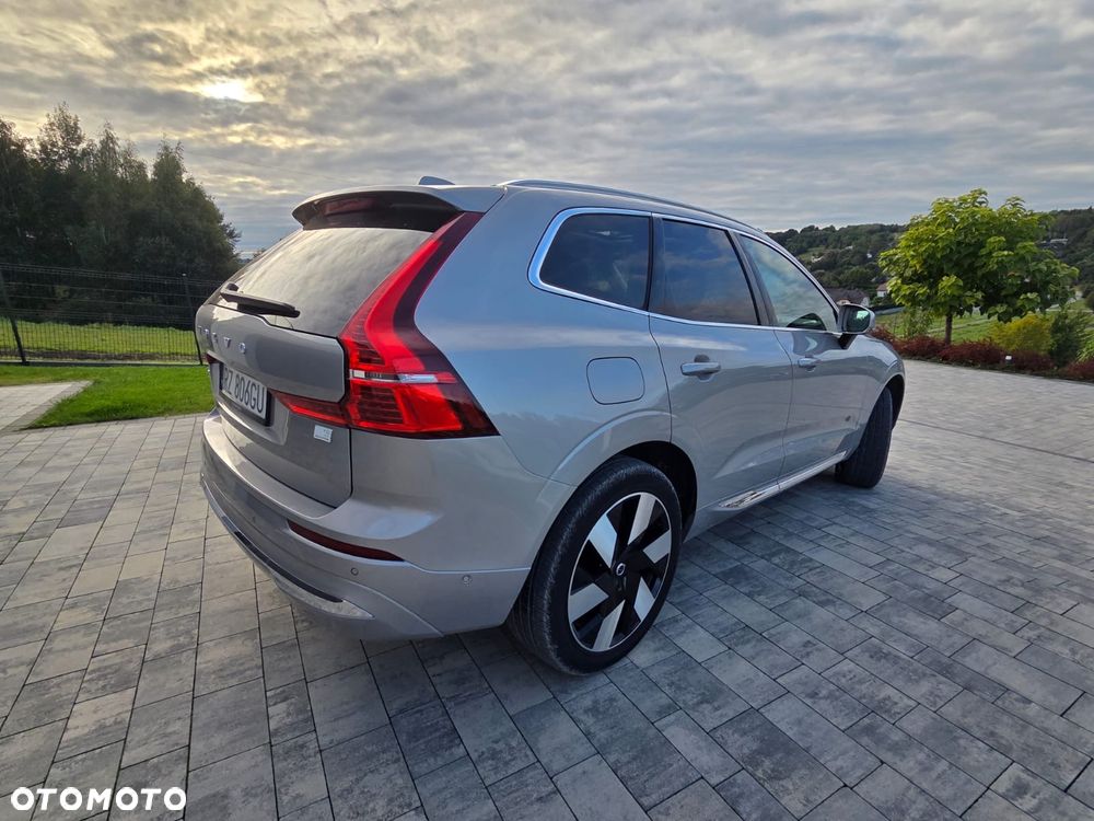 Volvo XC 60 T8 Plug-In Hybrid AWD Plus Bright - 4