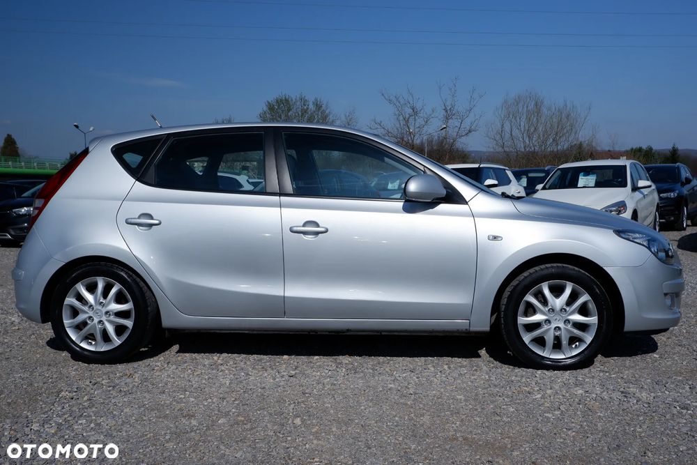 Hyundai i30 1.6 blue Comfort - 32