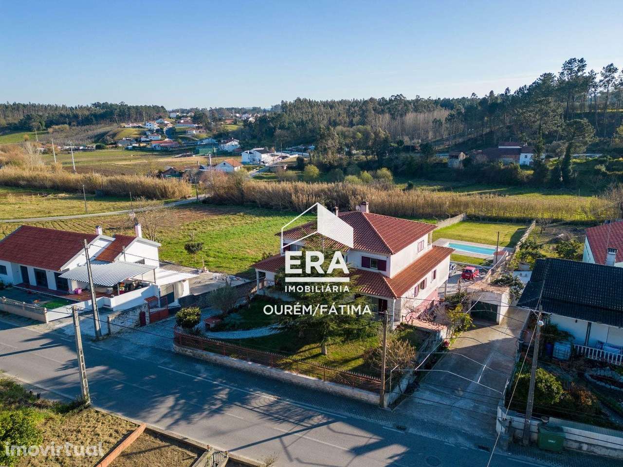 Moradia T4 - Grande imagem: 3/37