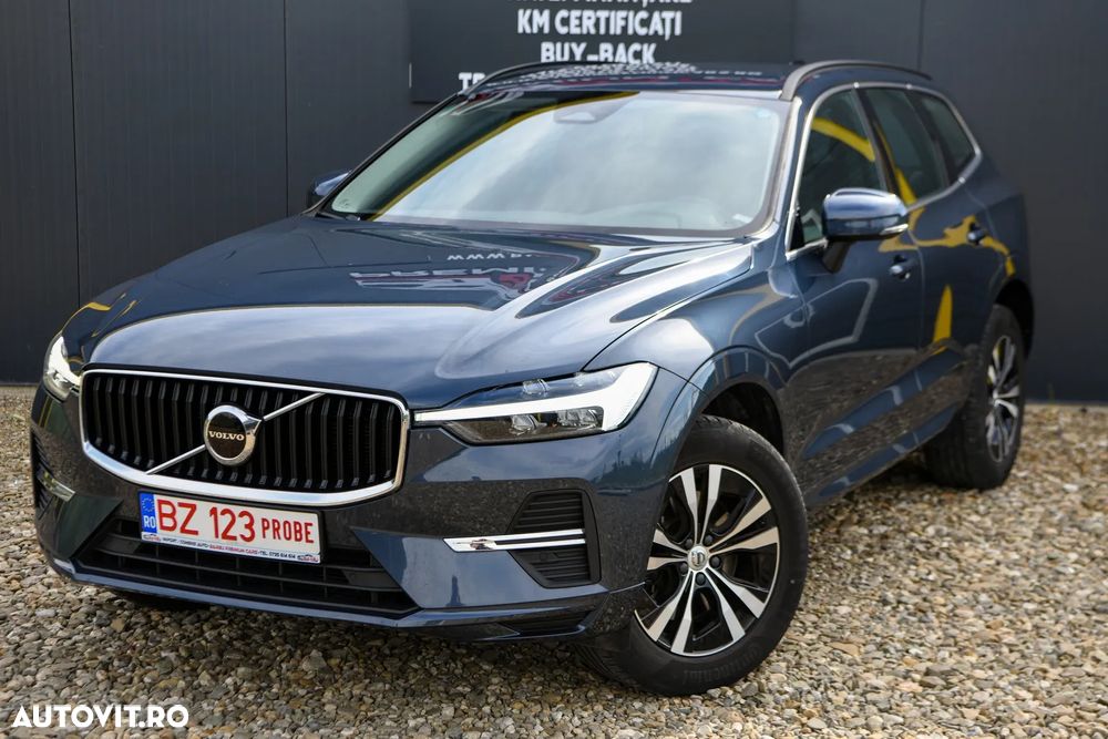 Volvo XC 60 B4 MHEV AT8 FWD Momentum - 24