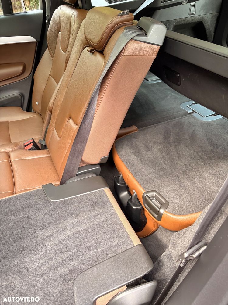 Volvo XC 90 - 13