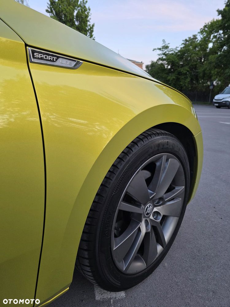Skoda Superb 2.0 TSI Active DSG - 12
