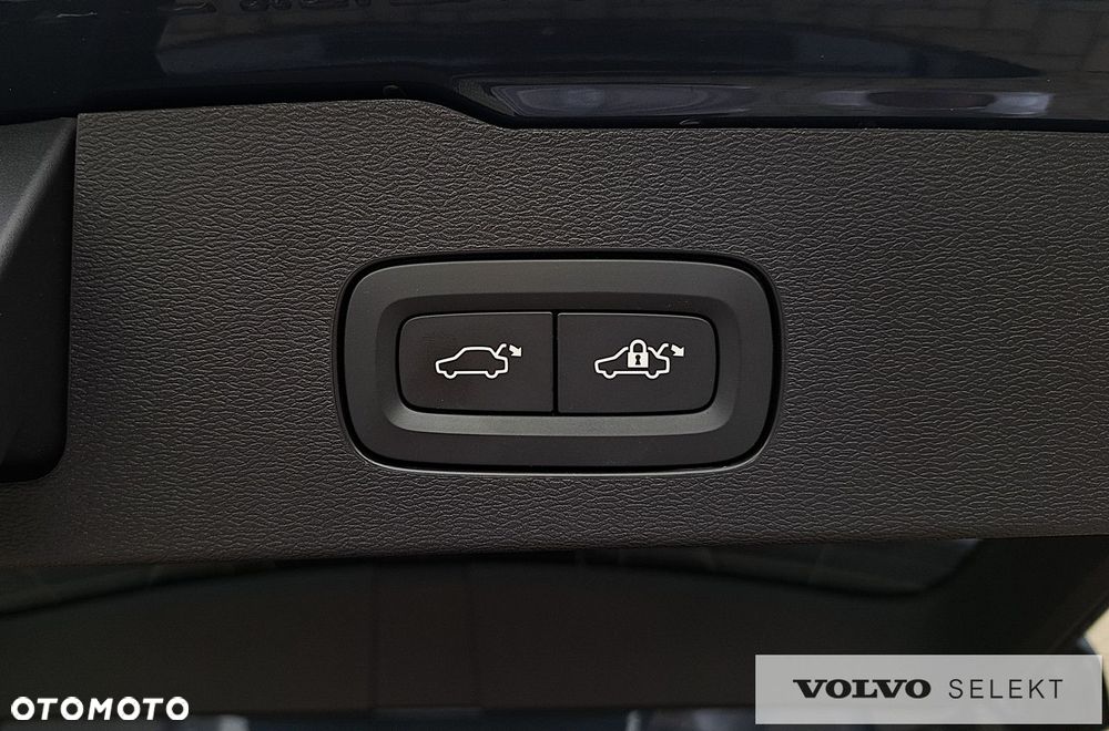 Volvo V60 Cross Country - 33