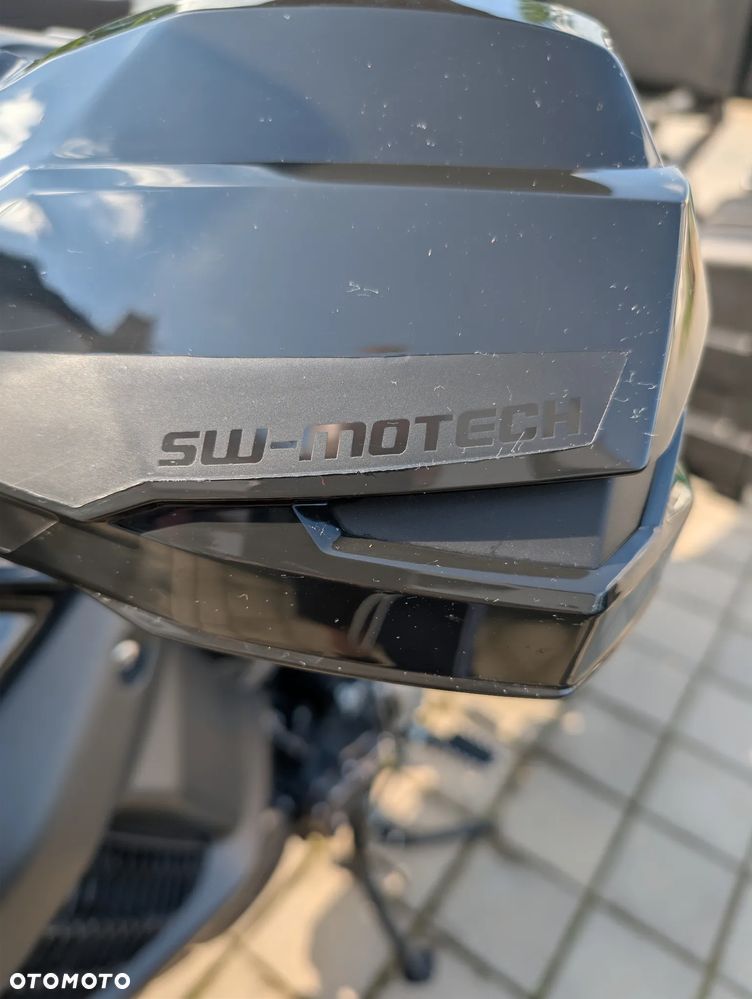 Yamaha Super Tenere - 10