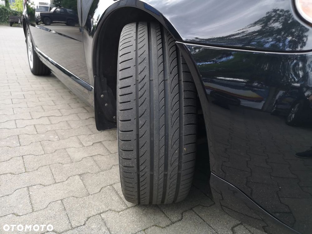 Volvo V70 D5 Momentum - 8