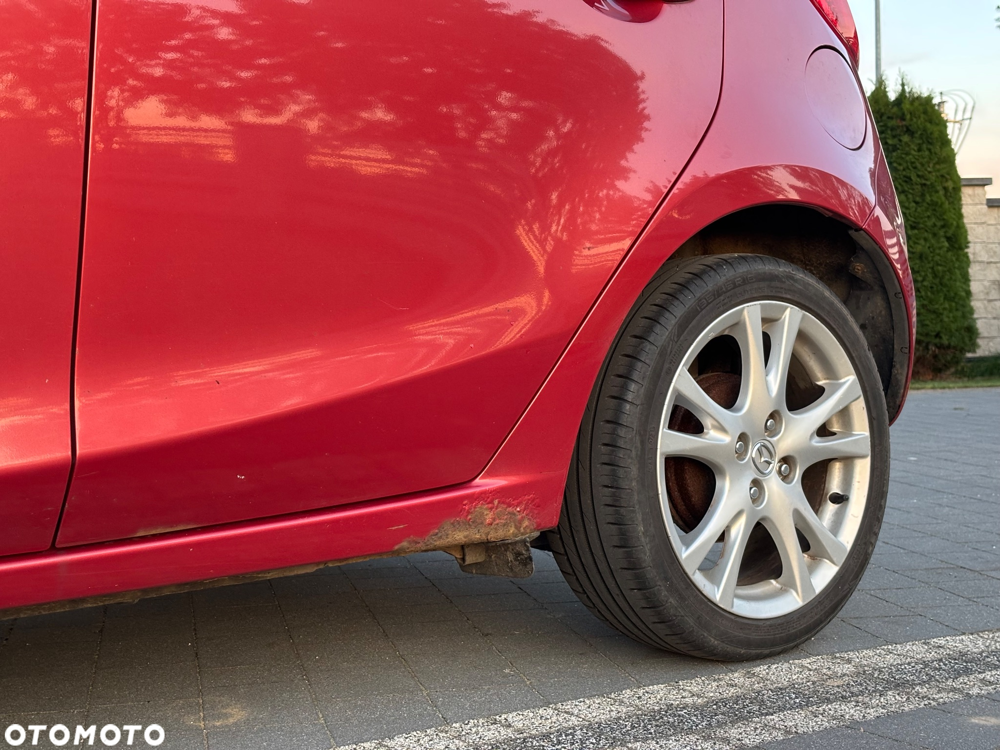 Mazda 2 - 5