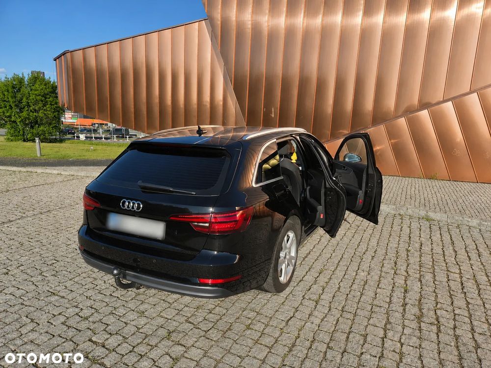 Audi A4 Avant 2.0 TDI Sport S tronic - 12