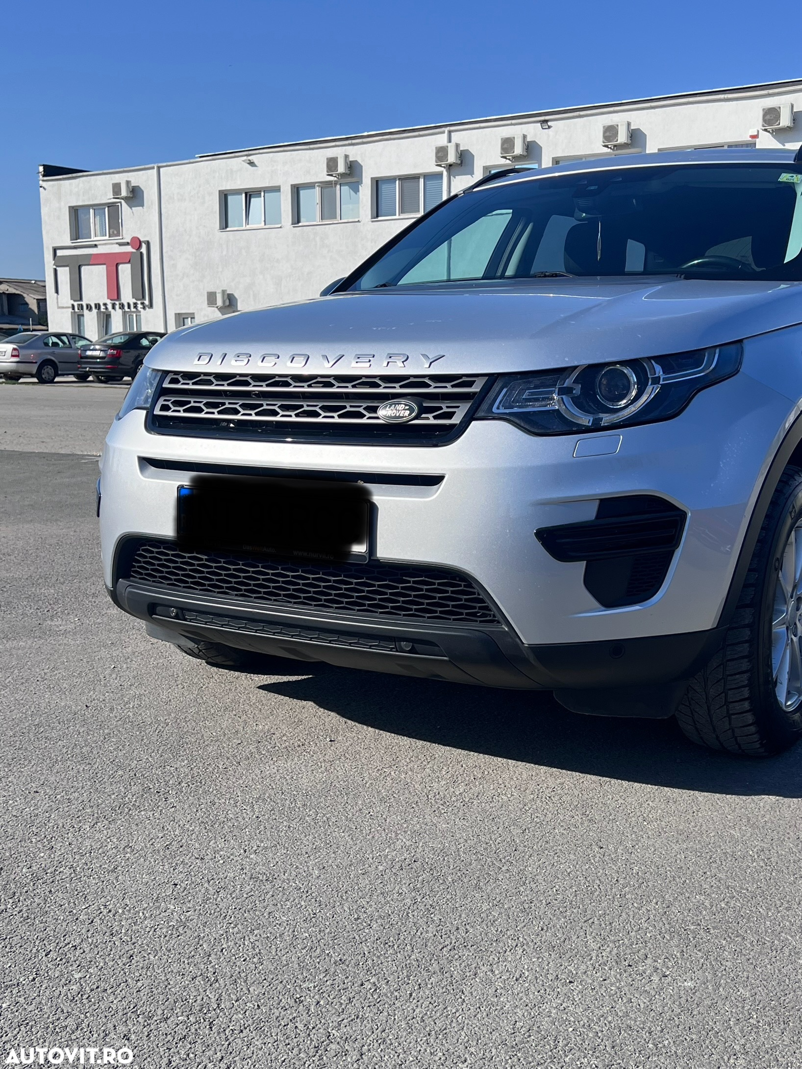 Land Rover Discovery Sport 2.0 l TD4 HSE Aut. - 2