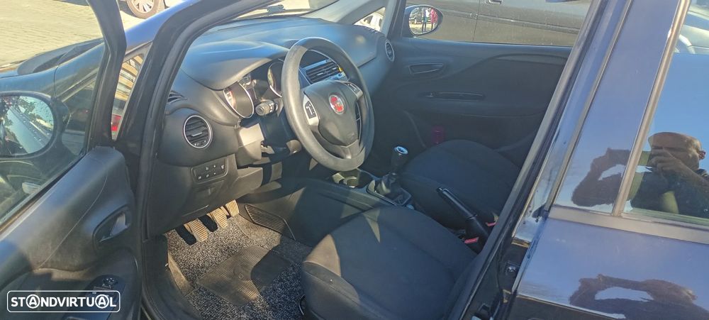 Fiat Grande Punto - 9