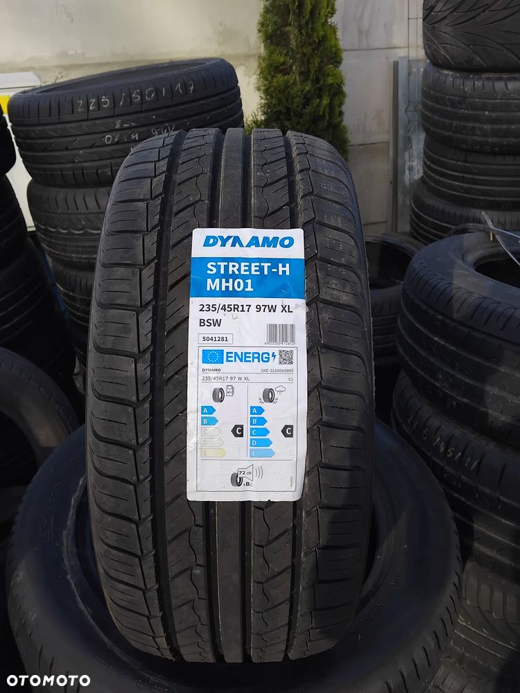 235/45/17 Dynamo Street-h MH01