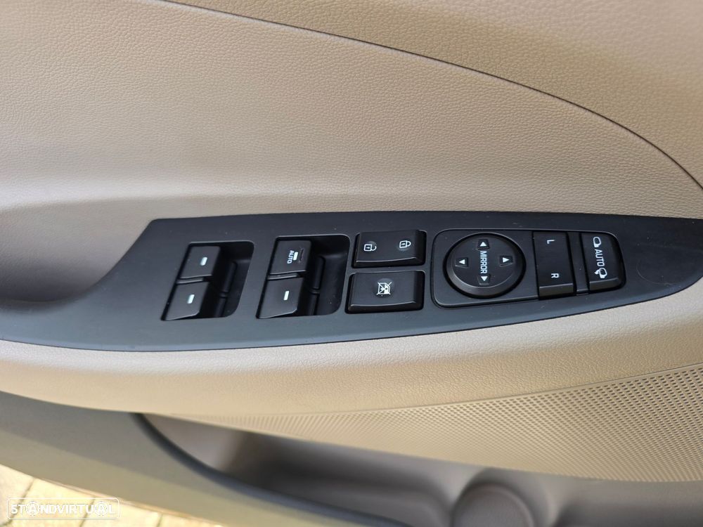 Hyundai Tucson 1.7 CRDi Executive - 35