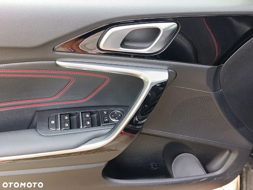 Kia ProCeed 1.6 T-GDI GT DCT - 14