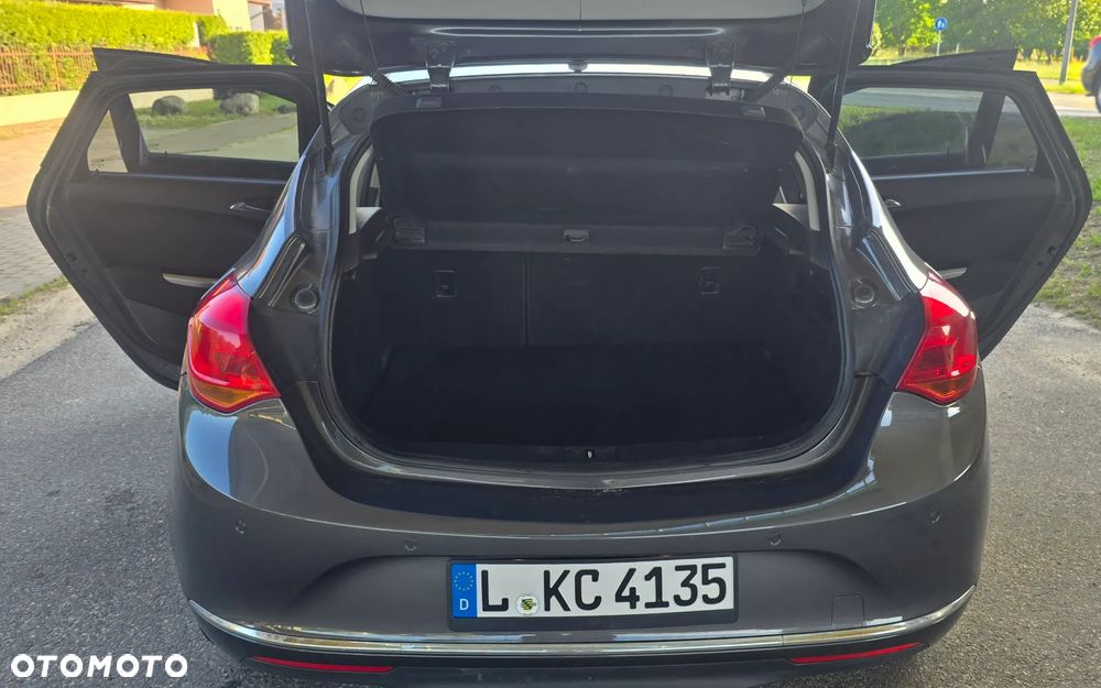 Opel Astra 1.6 Edition 111 Jahre - 15
