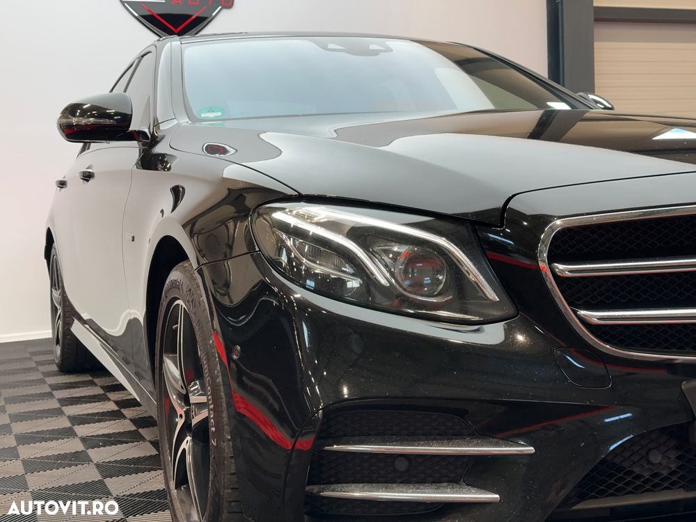 Mercedes-Benz E 300 de 9G-TRONIC AMG Line - 37