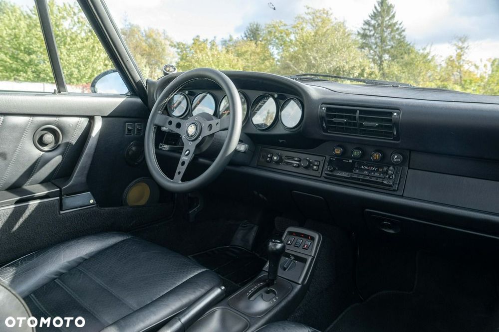 Porsche 911 - 33