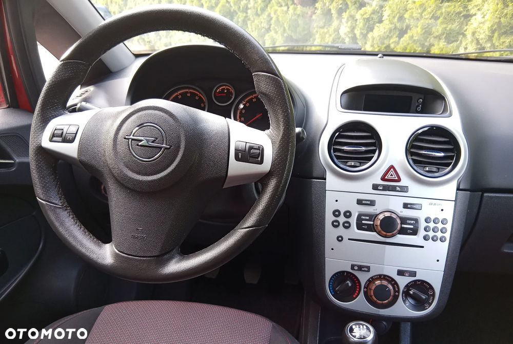 Opel Corsa 1.4 16V Edition - 9