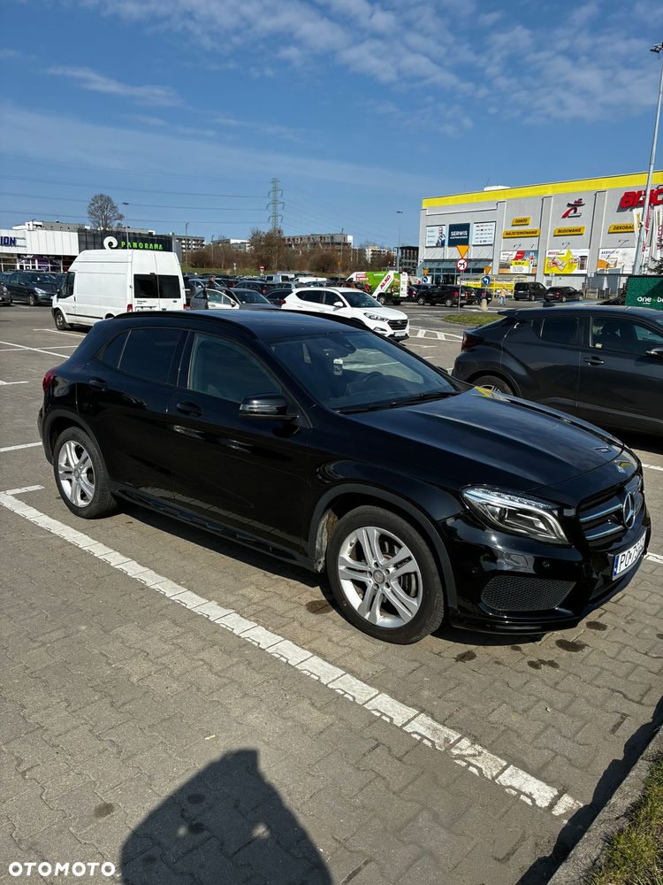 Mercedes-Benz GLA 220 d - 6