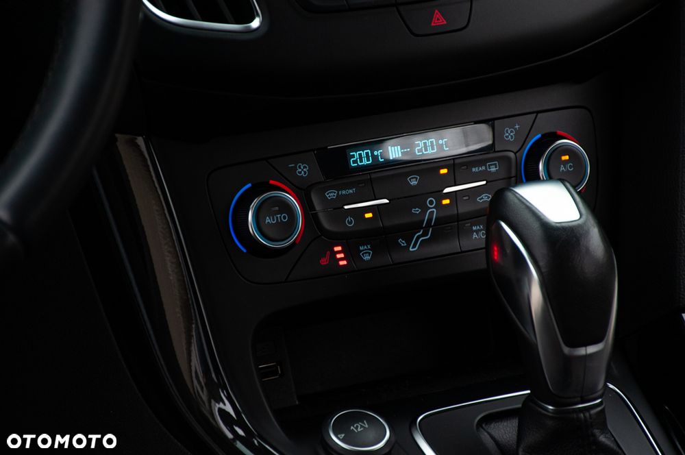 Ford Focus 1.5 EcoBoost STart-Stopp-System ST-Line - 34