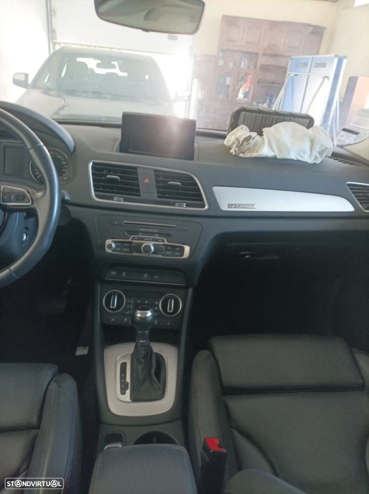 Audi Q3 2.0 TFSI quattro S tronic - 6