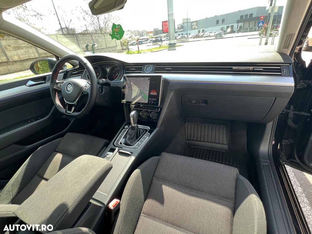 Volkswagen Passat 2.0 TDI DSG Highline - 12