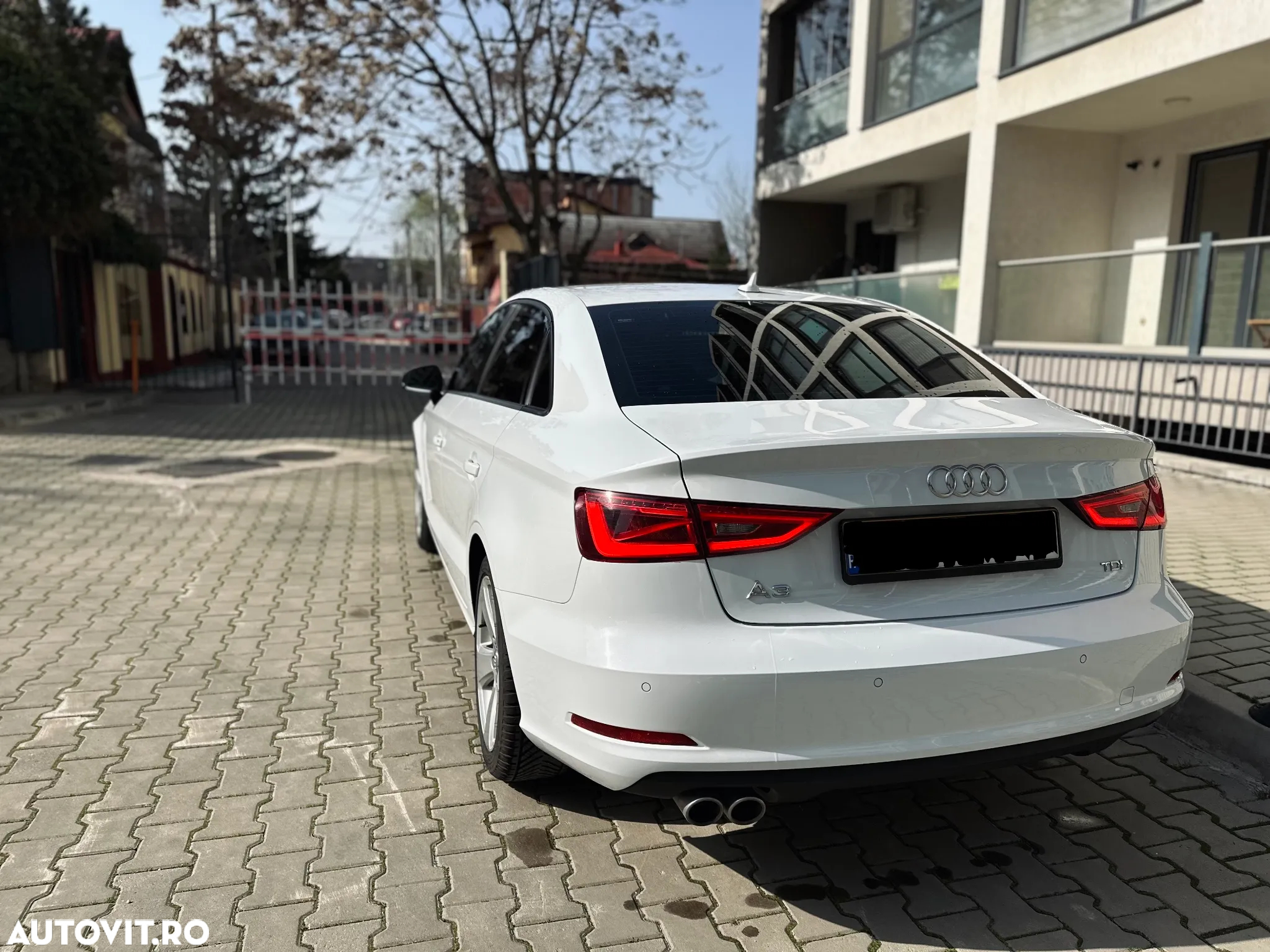 Audi A3 2.0 TDI Limousine S tronic Attraction - 3