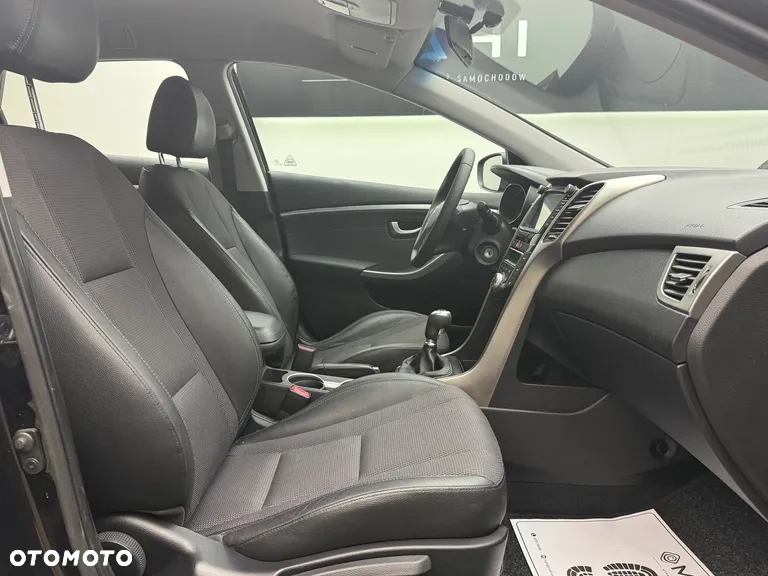 Hyundai i30 1.6 CRDI Trend - 18