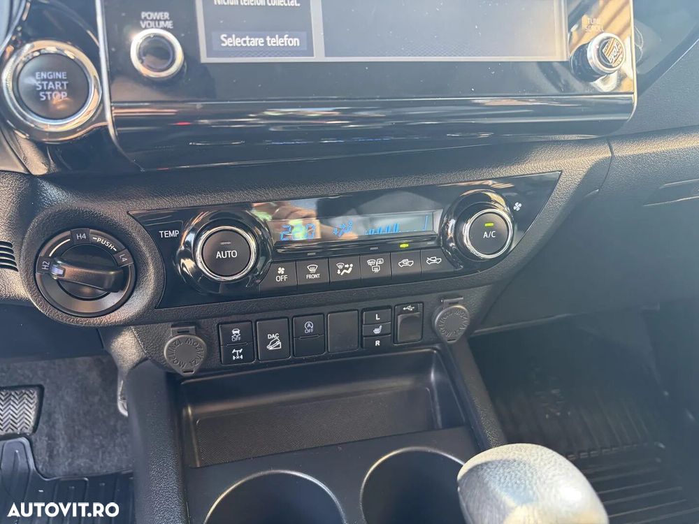Toyota Hilux 2.4D 150CP 4x4 Double Cab AT Executive - 25