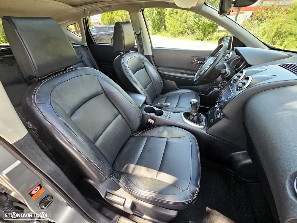 Nissan Qashqai 1.6 Tekna Premium 18 - 16