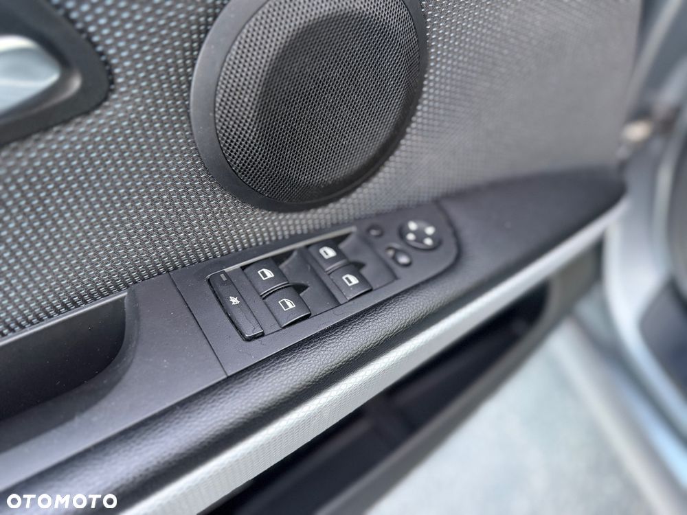 BMW Seria 3 - 22