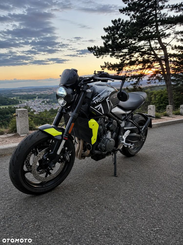Triumph Trident - 1