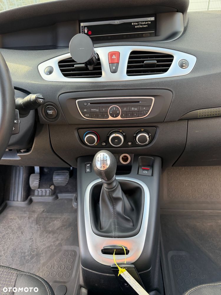 Renault Scenic 1.6 16V Authentique - 10