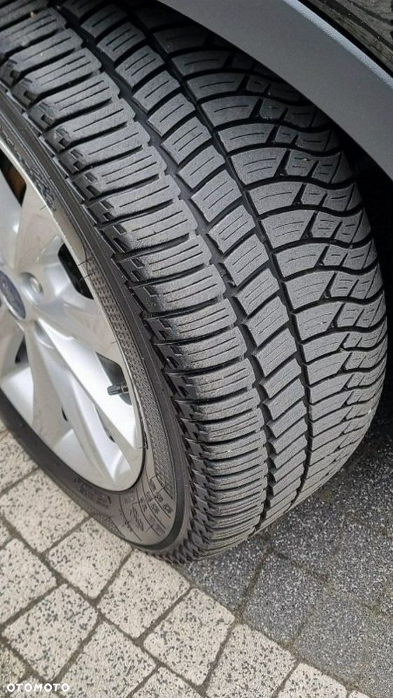 Ford Kuga - 10