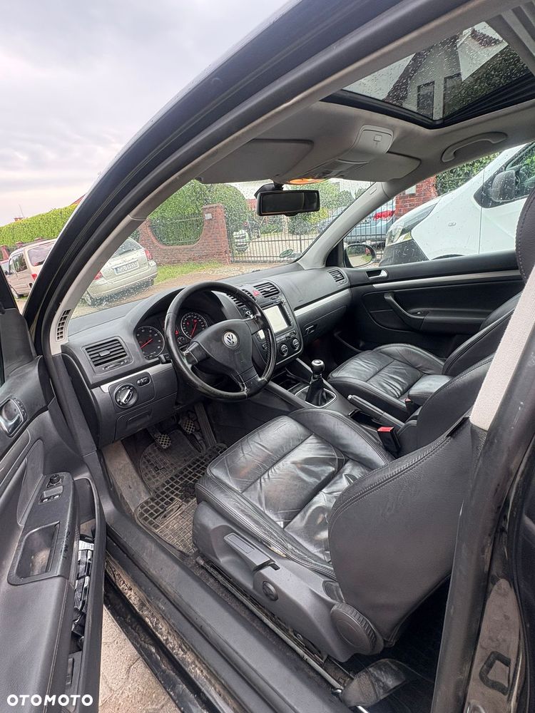 Volkswagen Golf 2.0 FSI Comfortline - 13