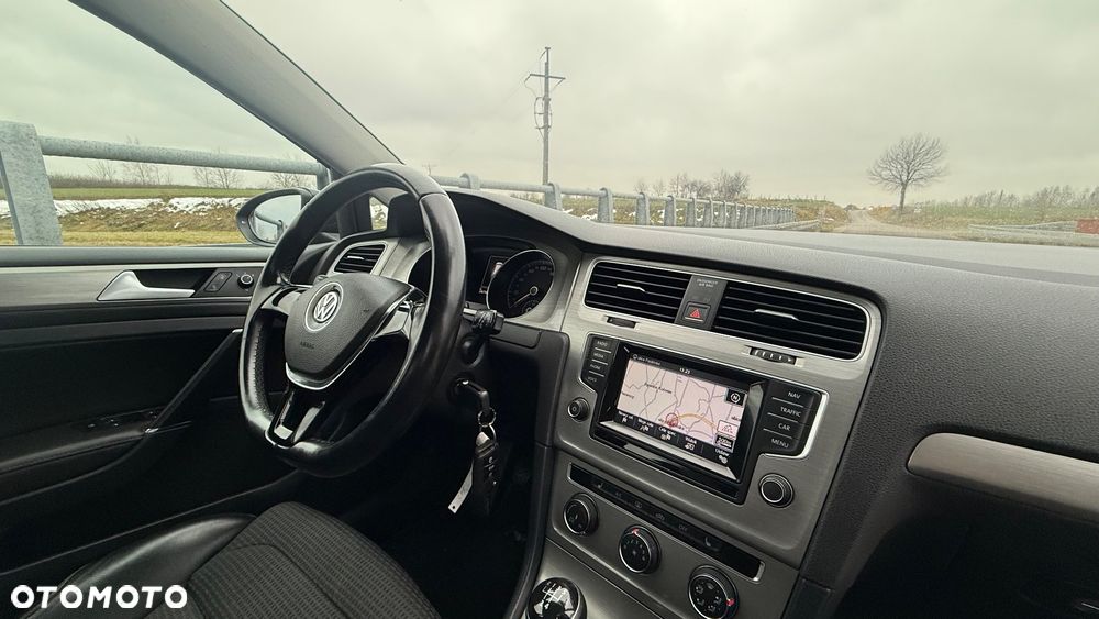 Volkswagen Golf 1.6 BlueTDI Comfortline - 23