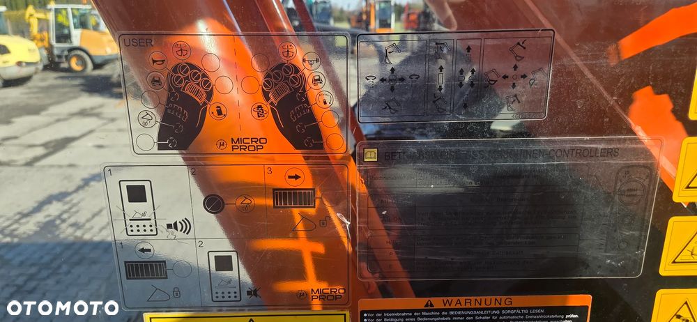 Hitachi <<Koparka Hitachi ZX225USLC-3 ROTO Steelwirst z 2022 roku na podwójnym złączu 3łyżki+widły!>> - 36