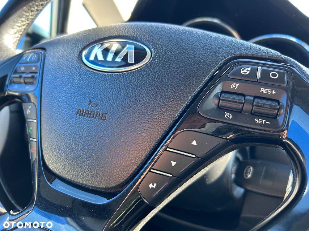 Kia Ceed - 22