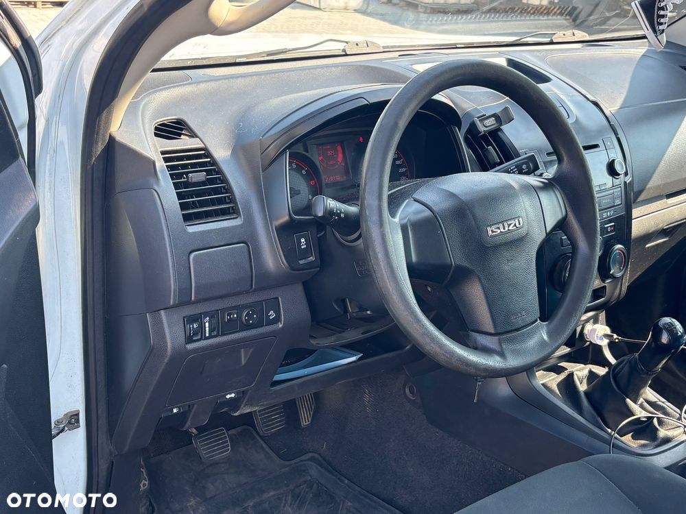 Isuzu D-Max 1.9 DC Shiro - 11