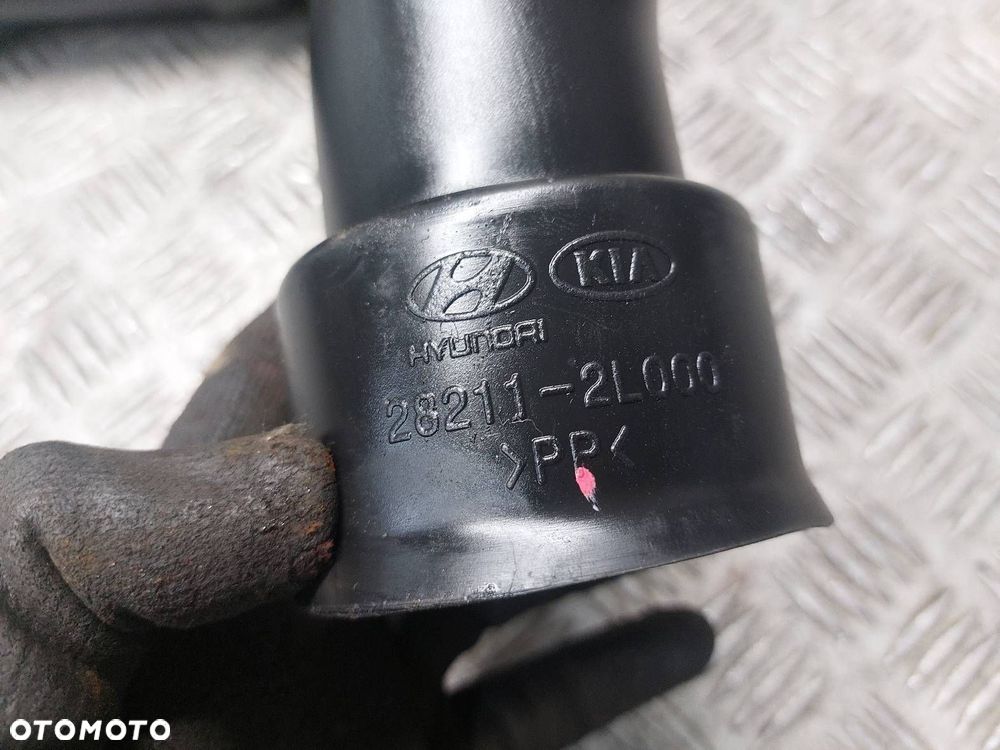OBUDOWA FILTRA  + PRZEPŁYWOMIERZ + RURA DOLOT HYUNDAI I30 I 1.6 16V - 5