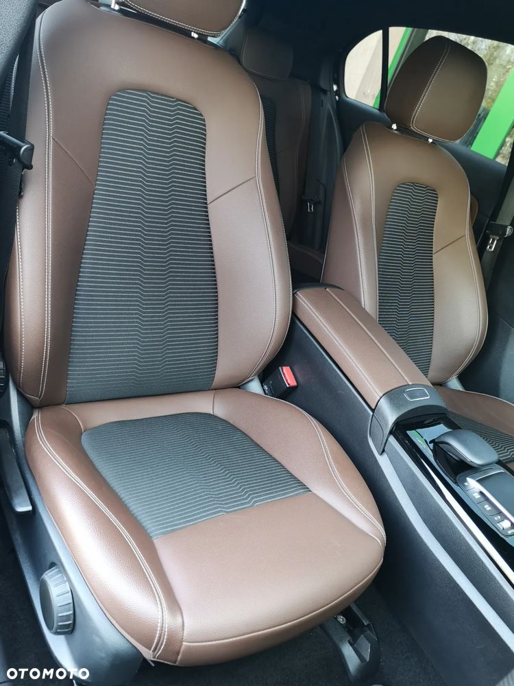 Mercedes-Benz Klasa A 250 e PHEV Progressive 8G-DCT - 23