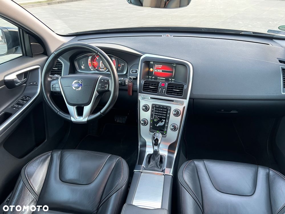 Volvo XC 60 D4 AWD Ocean Race - 7