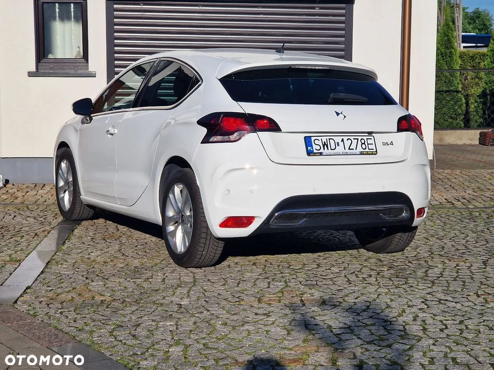 DS Automobiles DS 4 - 12
