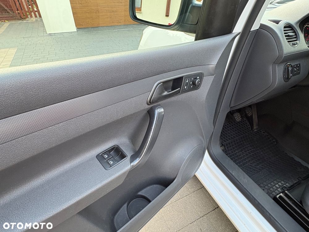 Volkswagen Caddy - 19