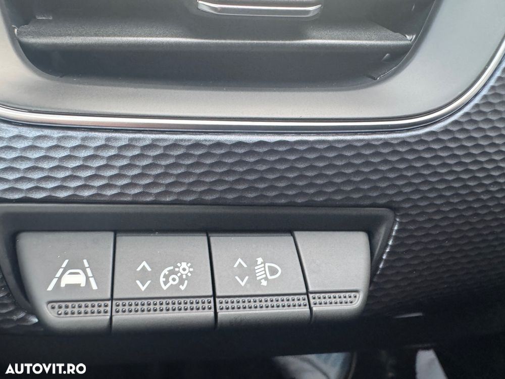 Renault Arkana E-TECH 145 Evolution - 16