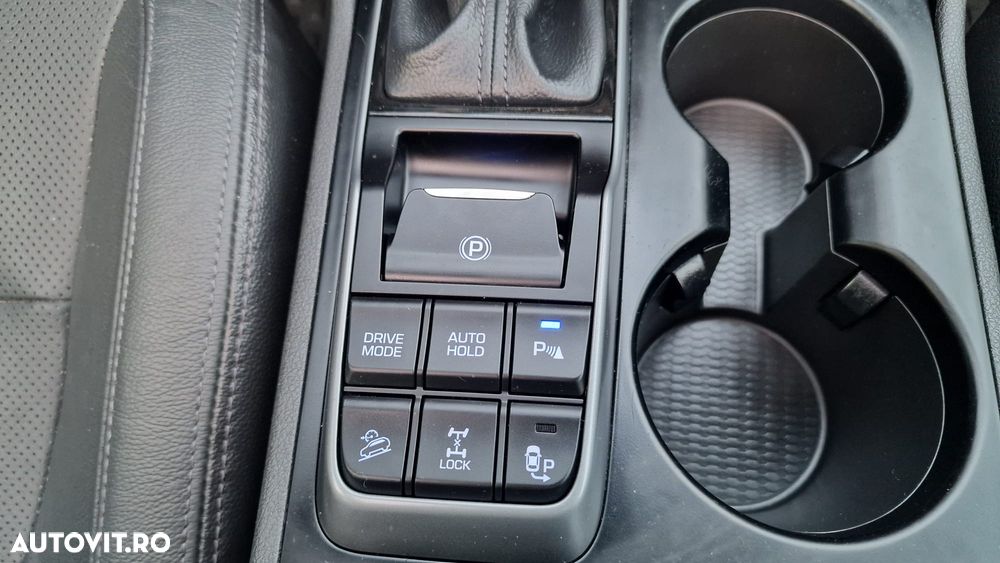 Hyundai Tucson 2.0 CRDI 4WD Automatik Premium - 7