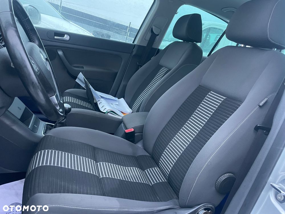 Volkswagen Golf Plus 2.0 TDI DPF United - 6