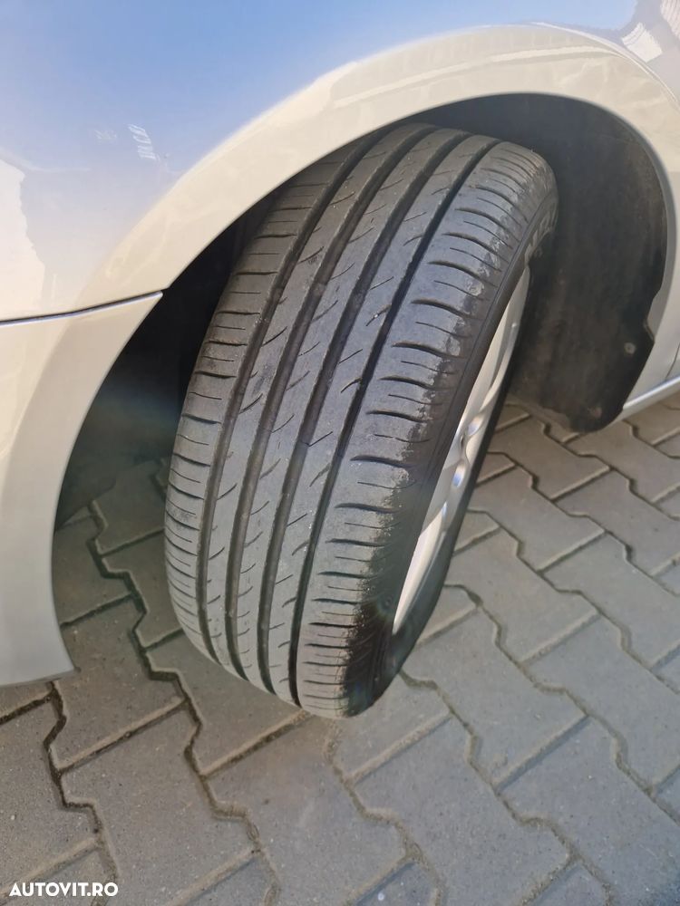 Volkswagen Golf 1.4 TSI Comfortline - 31