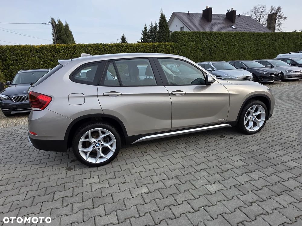 BMW X1 xDrive18d xLine - 8