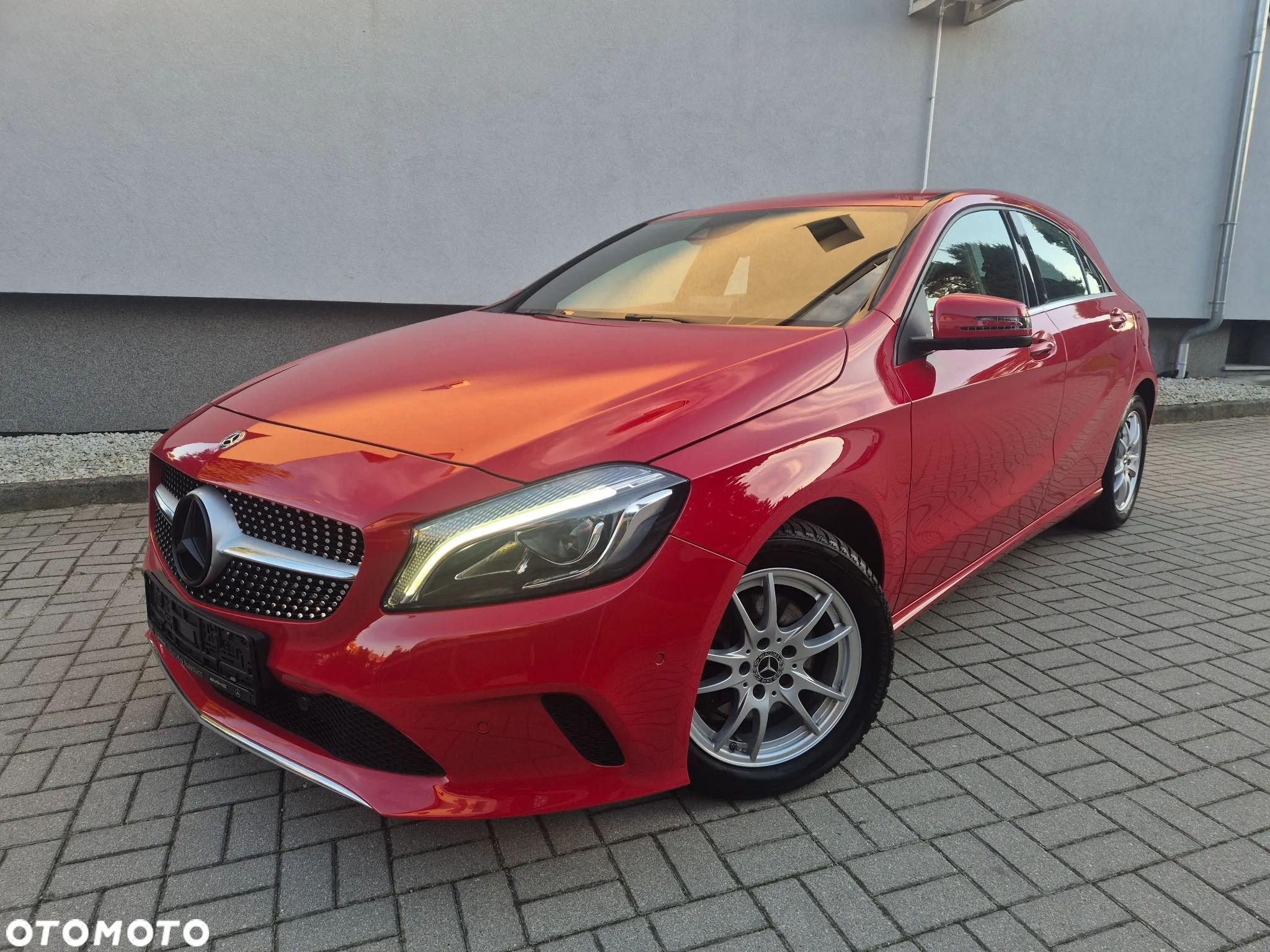 Mercedes-Benz Klasa A 180 (BlueEFFICIENCY) Style - 1